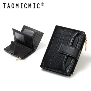 Portafoglio da Donna TAOMICMIC in Pelle Premium Effetto Coccodrillo, Stile Coreano, Corto, Bifold, con Doppia Cerniera, Porta Carte e Fermasoldi - Product Image 3