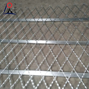 Chất Lượng Cao Nhúng Nóng Mạ Kẽm Kim Cương Dao Cạo Dây Thép Gai Lưới Chống Leo Hàn Concertina Blade <span class=keywords><strong>Razor</strong></span> Wire Fence - Product Image 5