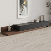 Mueble de TV Moderno para Sala de Estar en Madera de Nogal, Centro de Entretenimiento de Madera Sólida, Mueble para TV Retráctil con 3 Cajones de Almacenamiento, Comedor