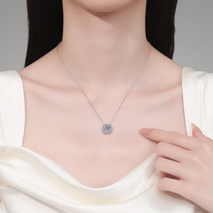 Collier pendentif échelle de luxe en argent pur S925 entièrement serti de moissanite, bijoux de mariage pour femme, personnalisation, vente en gros - Product Image 4