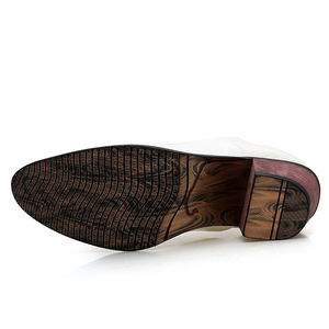 Mocassins de luxe faits à la main pour hommes chaussures en cuir Pu design italien pour hommes chaussures formelles chaussures plates pour hommes à <span class=keywords><strong>plateforme</strong></span> mocassins - Product Image 4