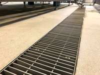 Système de grille de drainage en acier inoxydable et acier galvanisé aux normes australiennes pour passerelles et utilisation extérieure