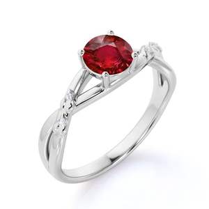 Anillo de Compromiso Shama Gems Jewels de Plata de Ley 925 con Rubí de 1.05 Quilates Creado en Laboratorio y Circonita, Diseño de Ramita Retorcida Infinita - Product Image 2