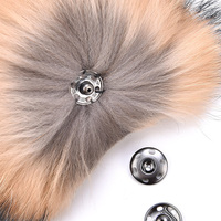 Pompon en fourrure de raton laveur et de renard véritable, personnalisé en usine, avec bouton, boule de fourrure colorée et volumineuse pour bonnets, accessoires en fourrure DIY
