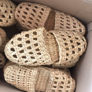 Hot Deal 2025 Comfortable and Eco-Friendly <b>Slippers</b> Durable Water Hyacinth <b>Slippers</b> from Vietnam for Bedroom and Living Space - Product Image 1