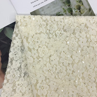 Tissu de dentelle nigérian de haute qualité pour mariage, broderie élégante et sexy, tissu de dentelle de Chantilly luxueux à paillettes, motif floral 3D