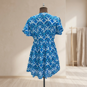 Vestido Casual de Verano para Mujer, al por Mayor, Ecológico, 100% Algodón, Azul, Tejido Estampado, Cuello en V, Manga Corta |   Vestido Mini de Cintura Natural - Product Image 3