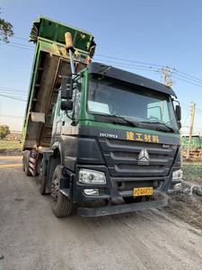 Camión volquete HOWO 8*4 usado, precio económico, excelente rendimiento. Camión volquete HOWO usado en venta, 12 neumáticos. - Product Image 5