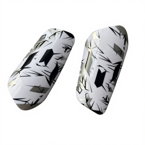 Voetbalscheenbeschermers, basis plastic pads, aangepaste logo's, volwassen beenbescherming - Product Image 2