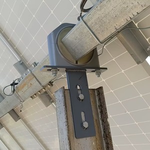 Ensemble de roulements pour tracker PV A120/100A 10 °   Support de roulement pour <span class=keywords><strong>suiveur</strong></span> <span class=keywords><strong>solaire</strong></span> à angle pivotant - Product Image 1