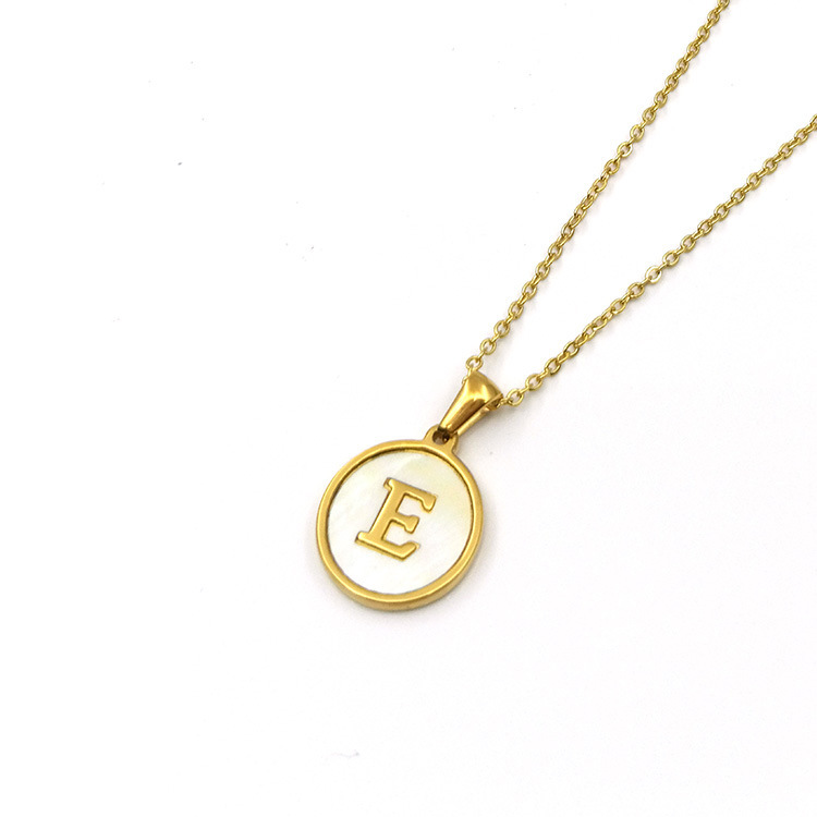 Cadena de oro, incluida.