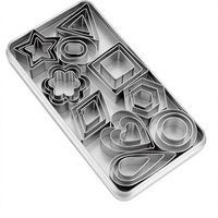 Emporte-pièces en acier inoxydable en forme de cœur et de couronne pour biscuits et gâteaux, lot de 30 pièces en boîte pour la pâtisserie, idéal pour Noël