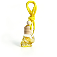 Diffuseur de parfum pour voiture en verre en forme de crâne, design unique, petite taille 8 ml, plusieurs options de couleurs, à suspendre dans la voiture
