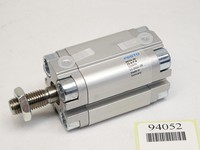 Contrôleur PLC Advu-20-25-a-p en gros, neuf, original, de marque Warehouse, pour automatisation industrielle programmable