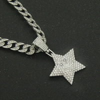 Pendentif Étoile à Cinq Branches Plaqué Or 18K avec Strass Scintillants et Chaîne Cubaine – Bijou Tendance Streetwear pour Fêtes