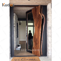Puerta Principal de Entrada Pivotante de Aluminio Fundido para Villa de Lujo, Puerta de Entrada de Seguridad Moderna con Acabado en Madera y Vidrio