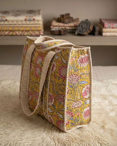 Bolso tote acolchado de algodón con estampado floral indio hecho a mano, bolso de hombro de tela amarilla, bolso de compras estético para el verano - Product Image 3