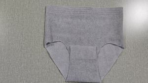 Haute qualité <span class=keywords><strong>jetable</strong></span> XL haute coupe microfibre sous-vêtements <span class=keywords><strong>de</strong></span> <span class=keywords><strong>maternité</strong></span> solide bande magique fond ouvert post-partum accouchement vaginal-ODM - Product Image 5