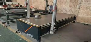 Machine de coupe de <span class=keywords><strong>mousse</strong></span> EPS multi-fils en polystyrène CNC 3D à taux de rachat élevé, y compris moteur de pompe pour les industries de <span class=keywords><strong>mousse</strong></span> de construction - Product Image 2