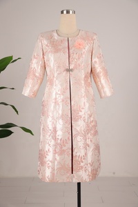 Ensemble deux pièces jupe et robe élégante en satin pour femmes africaines, grandes tailles, pour l'église et les événements chics, idéal pour les femmes d'âge mûr - Product Image 4