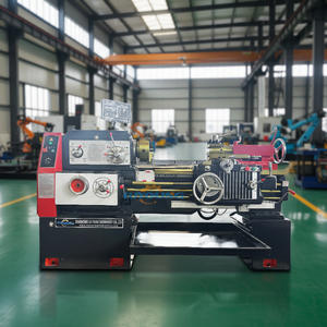 Tour horizontal manuel économique CD6250 - Nouveau modèle léger 380V multifonctionnel pour le travail <span class=keywords><strong>des</strong></span> métaux - Product Image 1