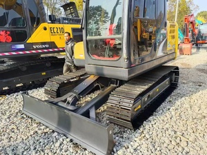 มือสอง kobelco 7Ton Sk75รถตักดินระบบไฮดรอลิกตีนตะขาบ Sk200 Sk60ไม่กี่ชั่วโมง - Product Image 4