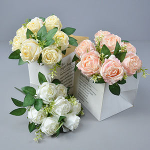 F-1232 Roses artificielles en soie en gros à bas prix, têtes colorées décoratives - Product Image 1
