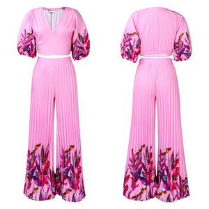 ชุดเซ็ต 2 ชิ้นแฟชั่นสำหรับผู้หญิง สไตล์ใหม่รับซัมเมอร์ เสื้อคอวีพิมพ์ลาย กางเกงขายาวทรงหลวม สวมใส่สบาย - Product Image 6