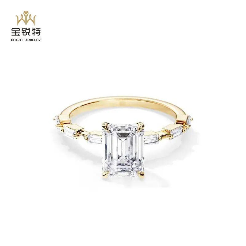 แหวนทอง18K แหวนเพชร2กะรัตมรกตสำหรับปลูกในห้องปฏิบัติการแหวนหมั้นแหวนเพชร