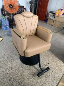 Fauteuil de coiffure moderne en cuir avec tête d'huileuse réglable et design rotatif pour salon de coiffure et usage en usine - Product Image 6
