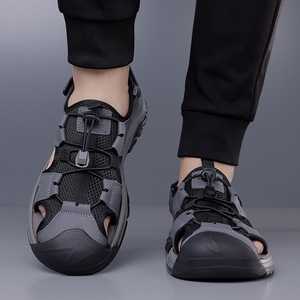Sandalias de malla con punta cerrada y correa cruzada para hombre, suela de goma transpirable de verano, estilo ligero informal con cordones - Product Image 3