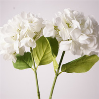 Bunga Hydrangea Sutra Buatan Berkualitas Tinggi dengan Sentuhan Alami untuk Dekorasi Pernikahan