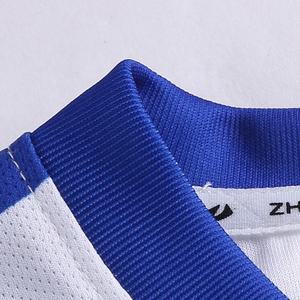 Hochwertige benutzer definierte Design Fußball Trikot Großhandel Club Team Fußball uniform mit automat isierten Schneid Set Stil - Product Image 4