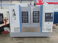 Fraiseuse CNC 3 axes VMC855 Centre d'usinage vertical à broche unique avec cône BT40 pour moule CNC