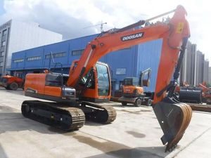 Machinerie de terrassement d'occasion Doosan DX130-9C avec moteur d'origine, haute qualité, également disponible : DX150LC-9C, DX140-9C, DH150, DX225 à vendre - Product Image 1