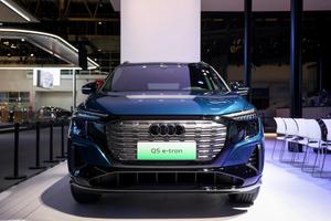 Audis Q5 E-tron Ev Car Audis <span class=keywords><strong>Etron</strong></span> auto elettrica 2025 nuovo veicolo elettrico veicoli nuova energia Audis Q5 <span class=keywords><strong>Etron</strong></span> - Product Image 4