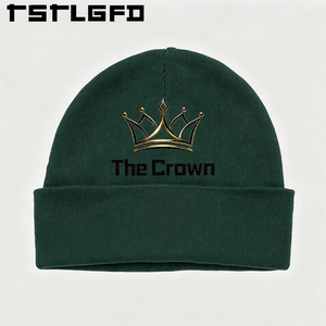 Bonnet brodé personnalisé avec logo, vente en gros, vert forêt, en tricot doux, chaud pour l'hiver, fabricant de bonnets. - Product Image 1