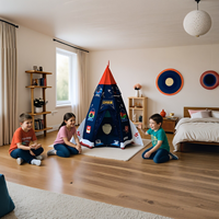 Rocket Shape Soft Playhouse pour enfants Intérieur Extérieur Imaginative Princess Play House pour les pique-niques