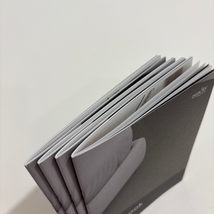 Cetak Buku Brosur Katalog Softcover Full-Color Digital dengan MOQ Rendah, Layanan Percetakan Offset untuk Katalog Furnitur, Grosir - Product Image 4