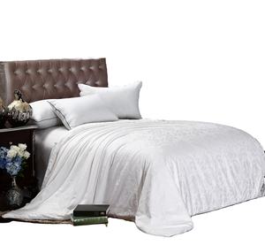 Vente directe d'usine Jili Silk Summer Duvet 100% Pure Long Grade Mulberry Silk Filled Quilt avec Coquille de Coton Taille 300g 150*210cm - Product Image 3