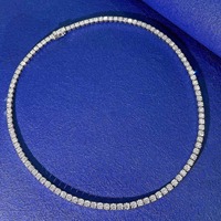 Collier chaîne cubaine en diamant moissanite fabriqué en Inde pour les fêtes et la mode streetwear, disponible en grande quantité.