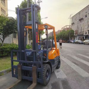 Montacargas TCM de 5 Toneladas Usado, CPCD50/TCM 30/TCM25, en Venta, en Stock, en Excelentes Condiciones, Barato - Product Image 6