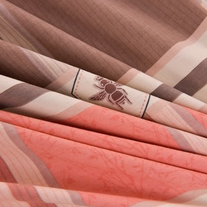 Ensemble de literie quatre pièces en mélange de polyester et de coton, motif rayé, sergé brossé, pour l'automne et l'hiver - Product Image 3