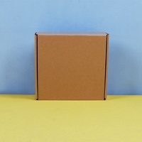 Boîte d'expédition personnalisée en carton ondulé de luxe avec insert en nid d'abeille pour l'expédition de produits
