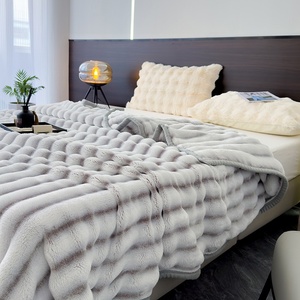 Lujo nueva piel de conejo suave cálido pesado felpa <span class=keywords><strong>invierno</strong></span> edredón grueso sofá cubierta manta para cama individual o doble uso doméstico barato - Product Image 3