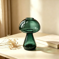 Vase en verre épais fait main de 2-2,5 mm en forme de champignon, décoration moderne pour la maison, vase à fleurs en verre vert transparent