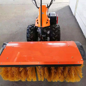 Pequeña barredora de nieve multifuncional con cepillo rodante y empuje manual para limpieza de caminos - Product Image 4