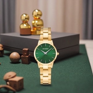 Montre à bracelet en acier inoxydable doré de haute qualité, luxe classique, vert exquis, ensemble de bijoux de mode, cadeau pour quartz 32 mm - Product Image 4