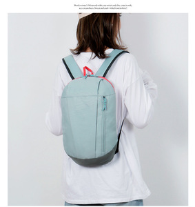 <span class=keywords><strong>Sac</strong></span> à dos de randonnée léger / <span class=keywords><strong>Sac</strong></span> à dos multi-usages résistant à l'eau pour femmes et hommes, tissu Oxford pour voyage et camping, vert brume - Product Image 4