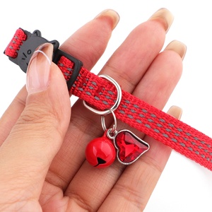 Kalung GPS Tracker Anjing dan Kucing Terbaru <span class=keywords><strong>2026</strong></span> COCO BUDDY dari Nilon Reflektif dengan Tempat AirTag dan Penutup Gesper untuk Anjing dan Kucing Kecil - Product Image 4